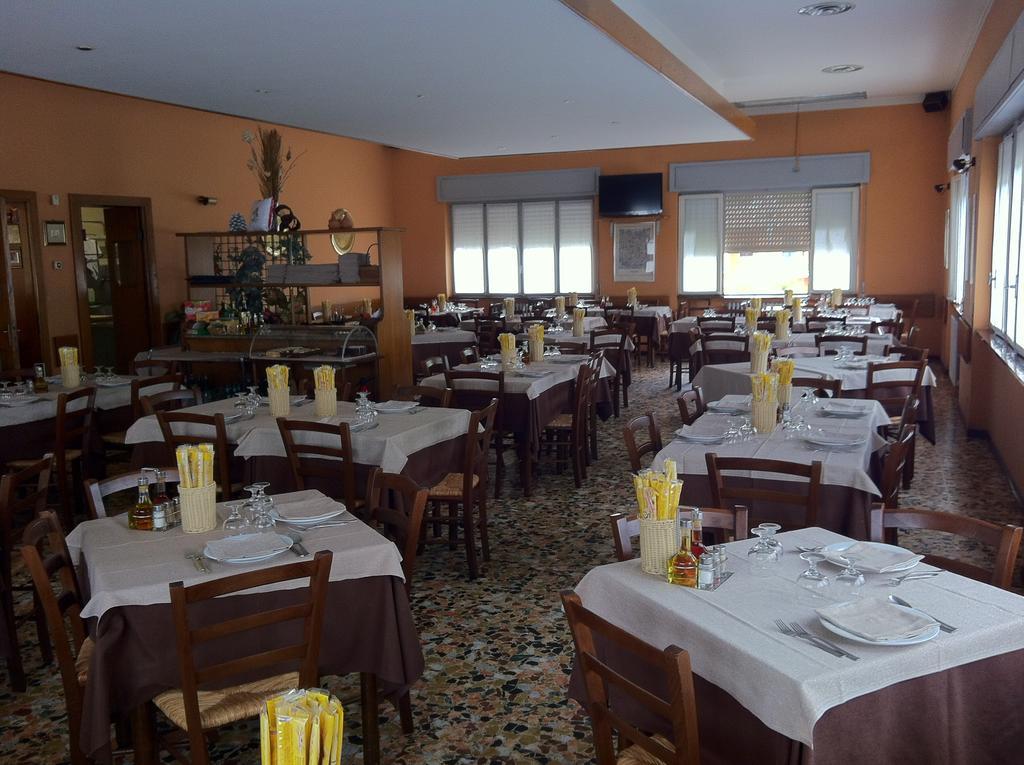Albergo Cristallo Cittiglio Extérieur photo